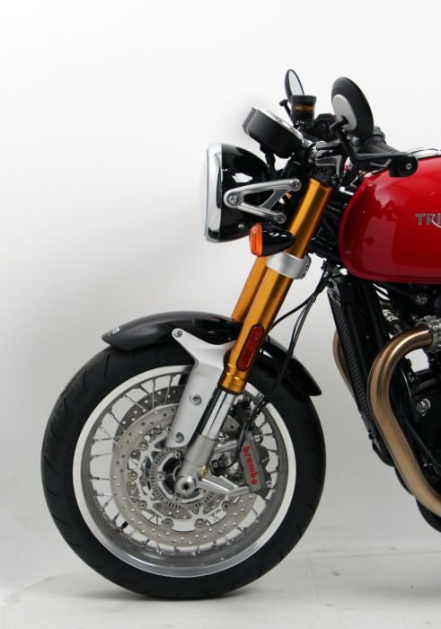 Triumph Thruxton R multiClip Tour