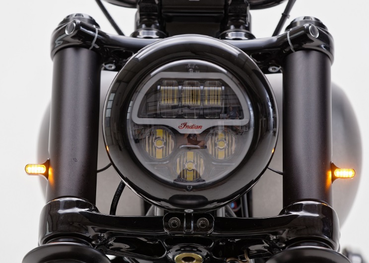Front fork covers with indicators for Indian Chief Dark Horse 2021 -